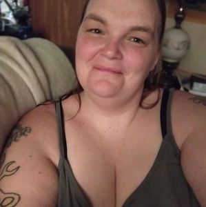 Meet your Posher, Leeanna